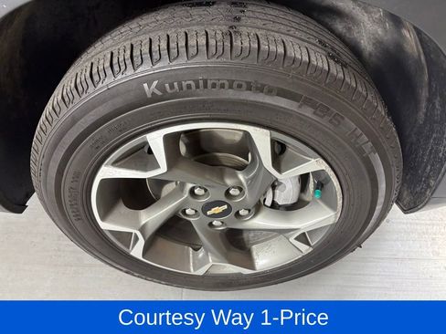Used 2024 Chevrolet Trax LT FWD image 13