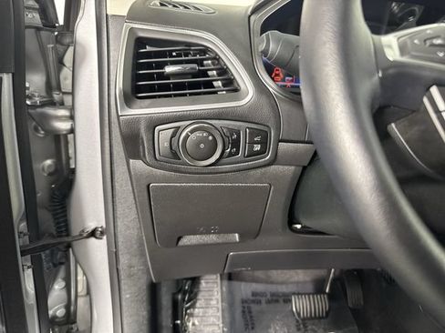 Used 2023 Ford Edge Titanium AWD/4WD image 14