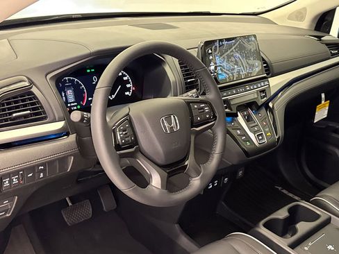 New 2026 Honda Odyssey Touring image 22