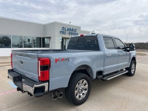 Used 2024 Ford F250 Lariat w/ Chrome Package image 4
