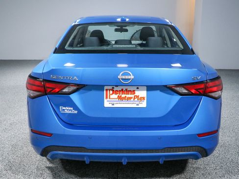 Used 2024 Nissan Sentra SV FWD image 8