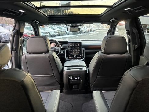 New 2026 GMC Yukon XL Denali w/ Sun & Power Step Package AWD/4WD image 40