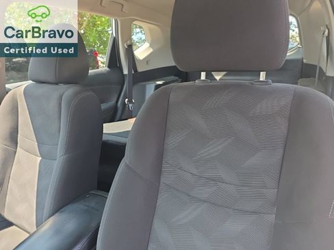 Used 2016 Nissan Rogue S AWD/4WD image 13