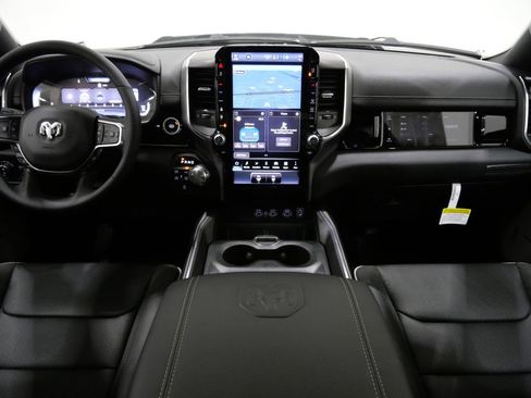 New 2026 RAM 1500 Laramie AWD/4WD image 10