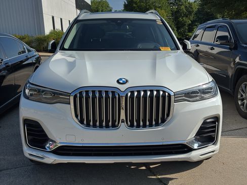 Used 2020 BMW X7 xDrive40i w/ Premium Package AWD/4WD image 2
