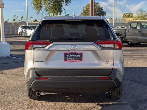 Used 2025 Toyota RAV4 LE image 8