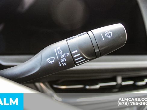 Used 2025 Buick Envista Preferred image 30