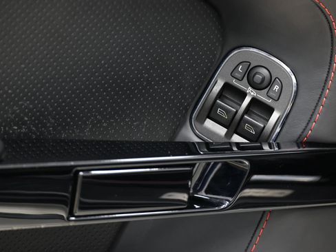Used 2016 Aston Martin V8 Vantage GT RWD image 10
