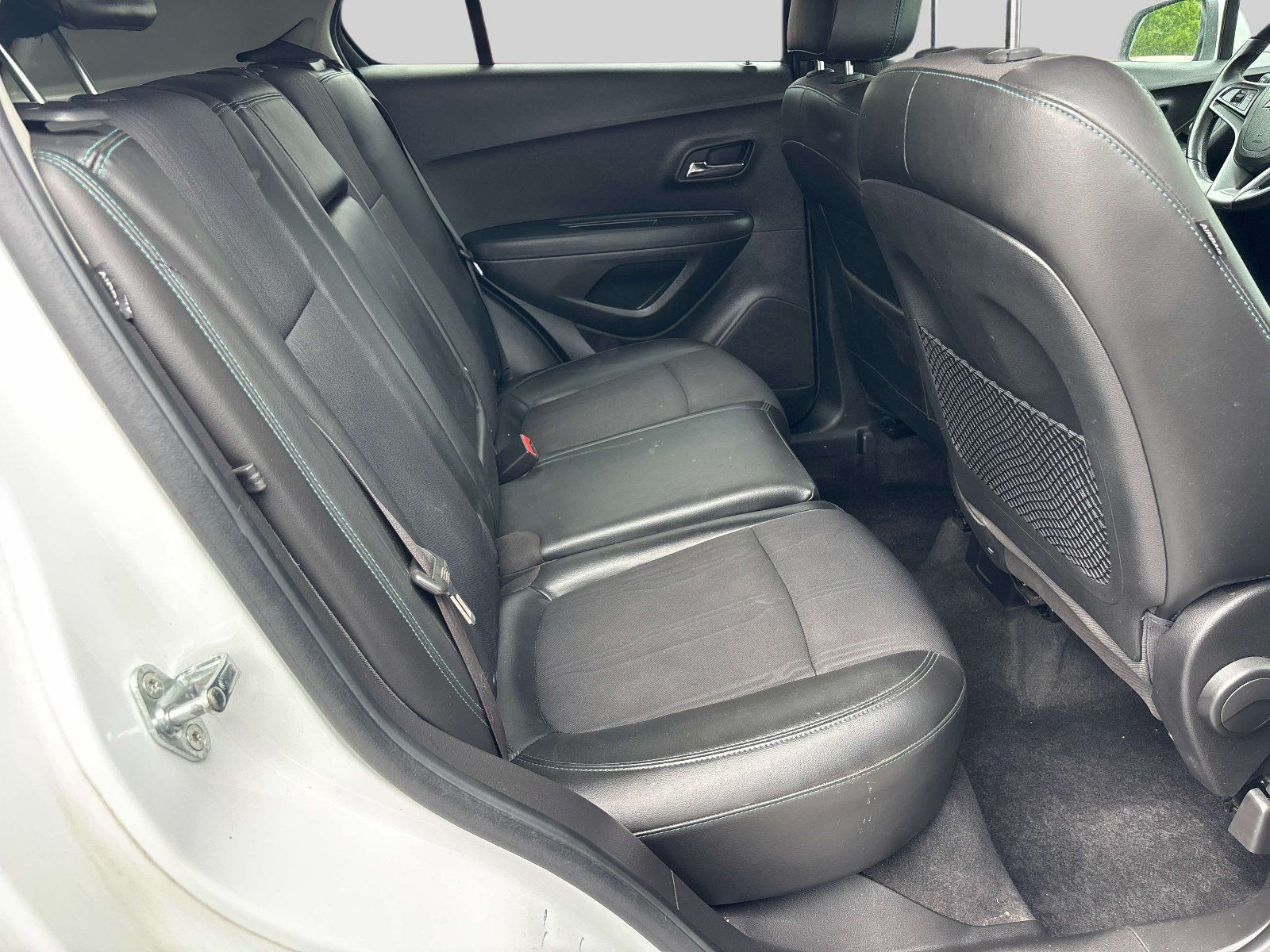 Used 2016 Chevrolet Trax LT w/ LT Convenience Package FWD image 11