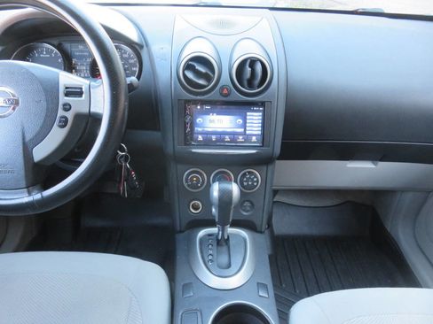 Used 2014 Nissan Rogue S w/ Convenience Package image 16