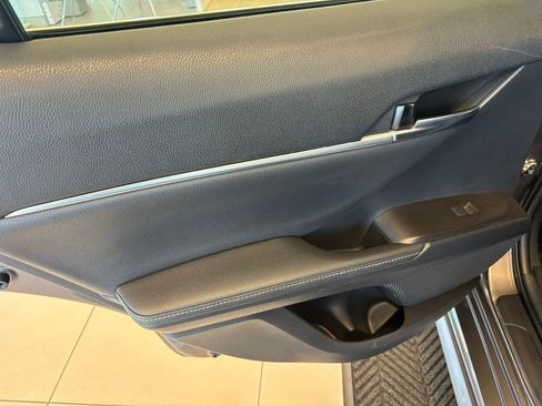 Used 2021 Toyota Camry XSE FWD image 25