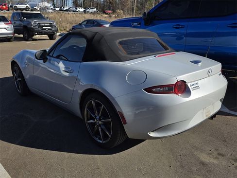 Used 2016 MAZDA MX-5 Miata Grand Touring image 4