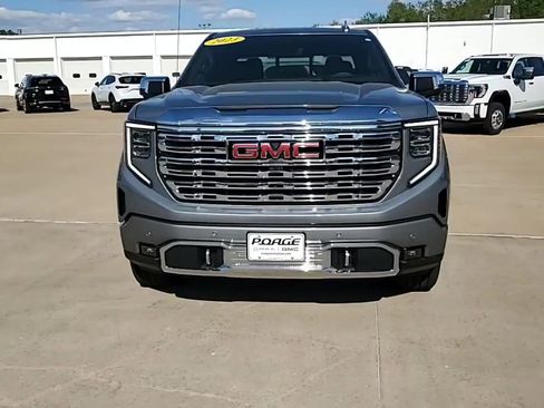 Used 2023 GMC Sierra 1500 Denali w/ Denali Reserve Package AWD/4WD image 3
