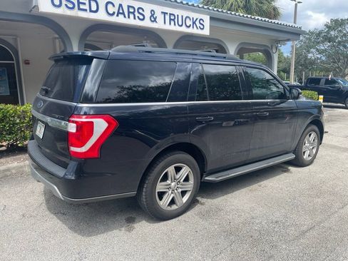 Used 2021 Ford Expedition XLT RWD image 3