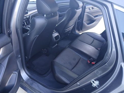 Used 2020 Honda Accord Sport image 11