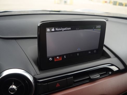 Used 2019 MAZDA MX-5 Miata RF Grand Touring w/ GT-S Package image 9