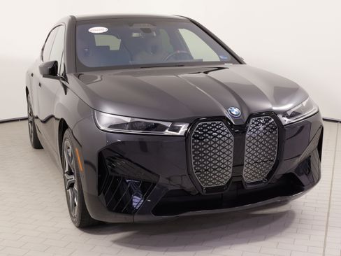 Used 2025 BMW iX M60 AWD/4WD image 6