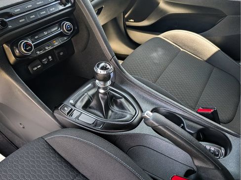 Used 2019 Hyundai Veloster N N FWD image 17