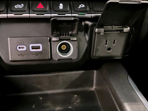 Used 2020 Chevrolet Silverado 1500 LT Trail Boss image 26