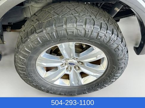 Used 2018 Ford F150 Platinum w/ Equipment Group 701A Luxury AWD/4WD image 33