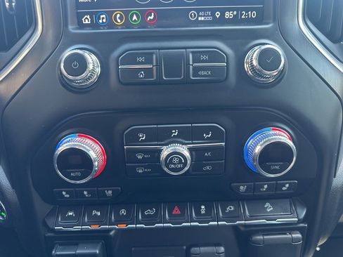 Used 2021 GMC Sierra 1500 AT4 w/ AT4 Premium Package AWD/4WD image 4