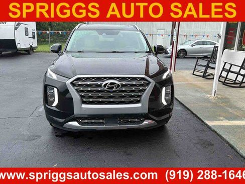 Used 2020 Hyundai Palisade Limited FWD image 2