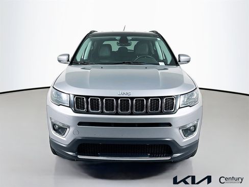 Used 2018 Jeep Compass Limited AWD/4WD image 2