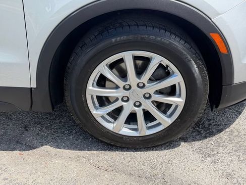 Used 2021 Cadillac XT4 Luxury FWD image 9