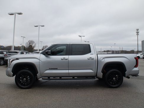 Used 2024 Toyota Tundra Limited image 14
