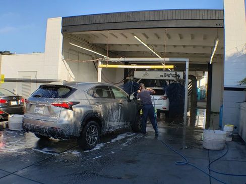 Certified 2024 Lexus NX 450h+ F Sport image 38