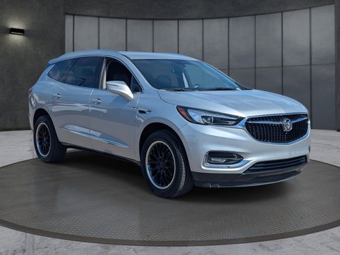 Used 2020 Buick Enclave Essence w/ Trailering Package, 5000 lbs. image 8