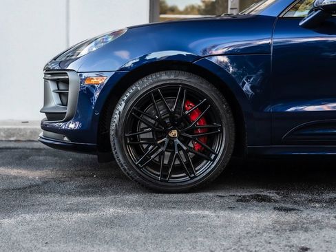 Used 2022 Porsche Macan GTS AWD/4WD image 7
