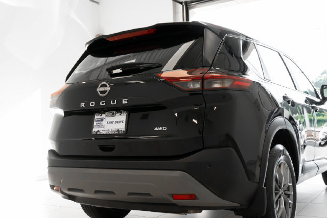 Used 2023 Nissan Rogue S AWD/4WD image 26