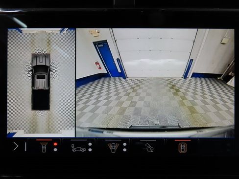 Used 2025 GMC Sierra 2500 Denali w/ Technology Package image 13