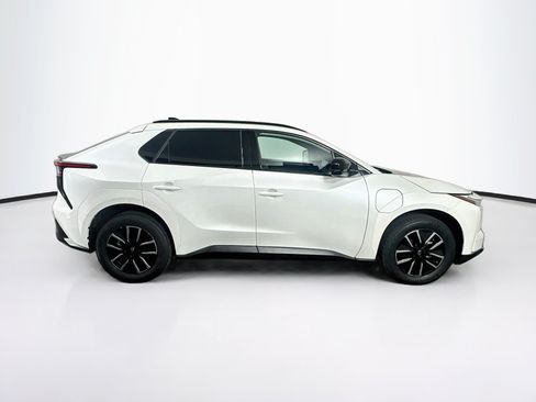 Used 2026 Toyota bZ FWD image 10