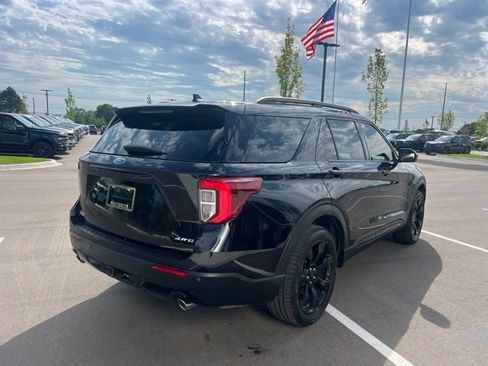 Used 2023 Ford Explorer ST-Line w/ Class IV Trailer Tow Package AWD/4WD image 5