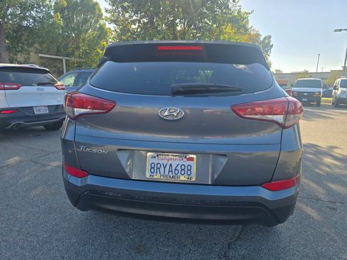 Used 2017 Hyundai Tucson SE w/ SE Popular Package 02 FWD image 6