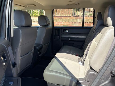 Used 2019 Ford Flex SEL w/ Equipment Group 202A FWD image 7