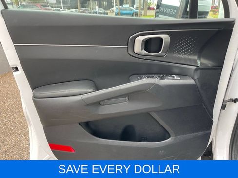 Used 2024 Kia Sorento EX w/ Panoramic Sunroof Package FWD image 14