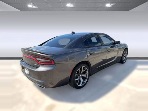 Used 2015 Dodge Charger SXT image 8