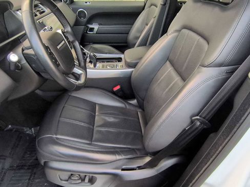 Used 2019 Land Rover Range Rover Sport HSE image 17