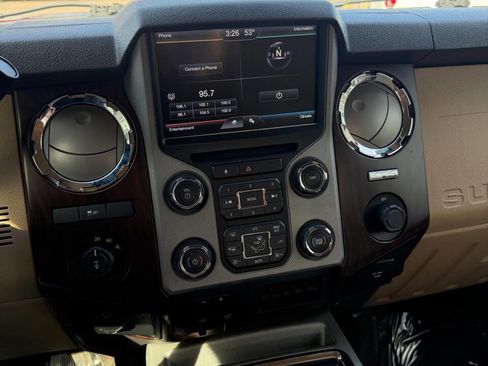 Used 2013 Ford F250 Lariat w/ Chrome Pkg image 24