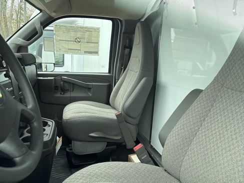 New 2024 Chevrolet Express 3500 w/ Power Convenience Package RWD image 7