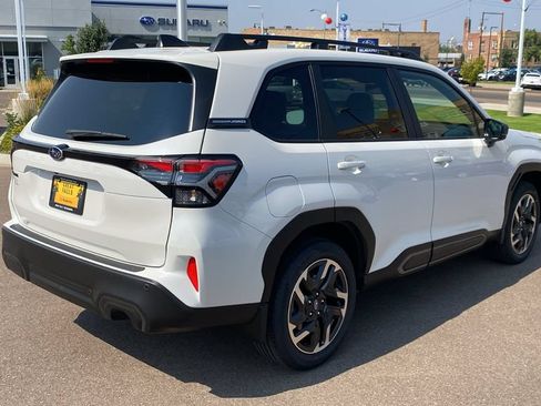 Certified 2025 Subaru Forester Limited AWD/4WD image 5