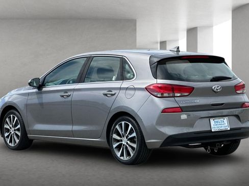 Used 2020 Hyundai Elantra GT FWD image 6