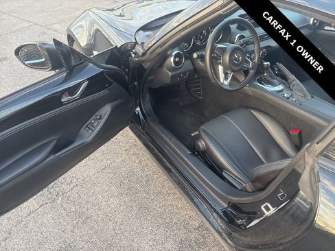 Used 2025 MAZDA MX-5 Miata RF Grand Touring RWD image 5