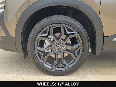 New 2026 Nissan Kicks SR FWD image 29