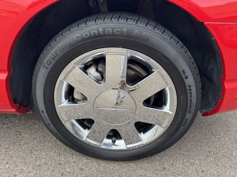 Used 2002 Ford Thunderbird Base image 9