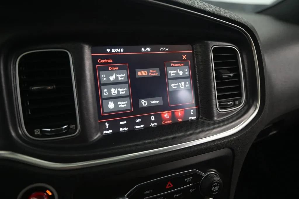 Used 2018 Dodge Charger R/T Scat Pack w/ Dynamics Package RWD image 27