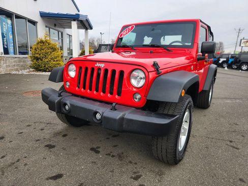 Used 2017 Jeep Wrangler Sport w/ Quick Order Package 23S image 4